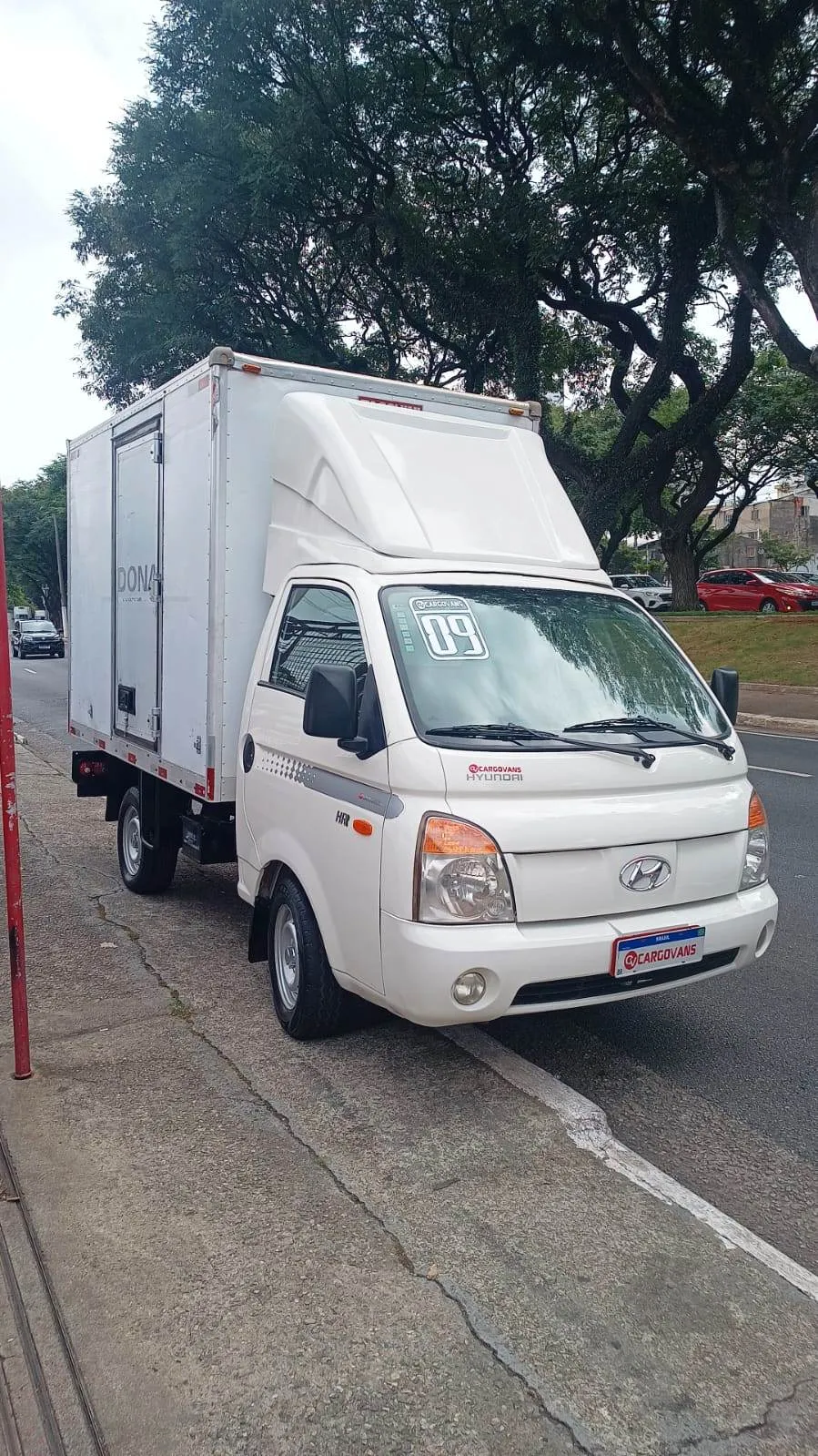 Hyundai HR 2.5 BAU 3,00 X 2,0X 1,80 2.5 Diesel Manual